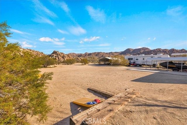 6875 Mount Shasta Avenue, Joshua Tree, CA 92252