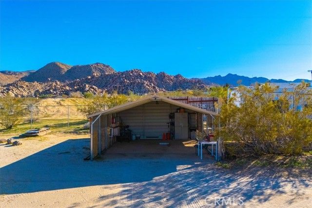 6875 Mount Shasta Avenue, Joshua Tree, CA 92252