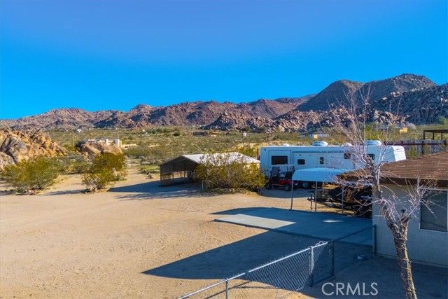 6875 Mount Shasta Avenue, Joshua Tree, CA 92252
