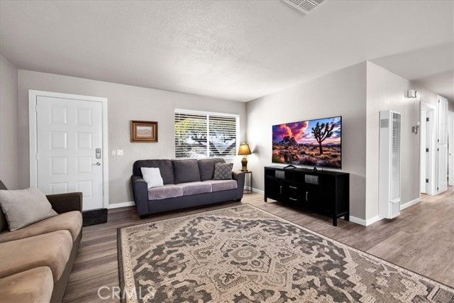 6875 Mount Shasta Avenue, Joshua Tree, CA 92252