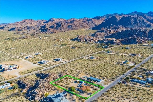 6875 Mount Shasta Avenue, Joshua Tree, CA 92252