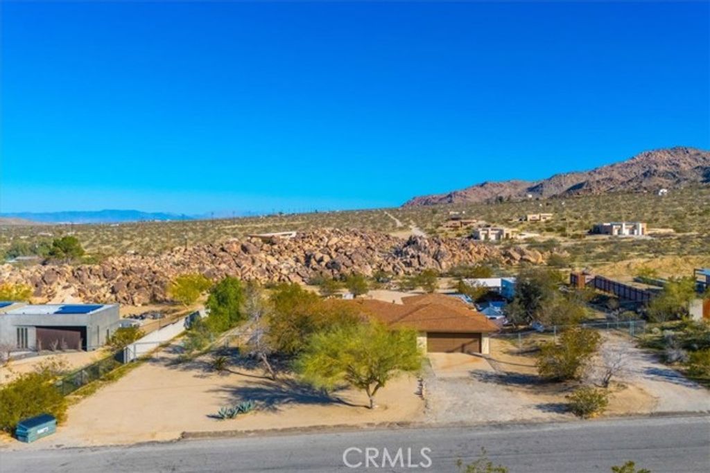 6875 Mount Shasta Avenue, Joshua Tree, CA 92252