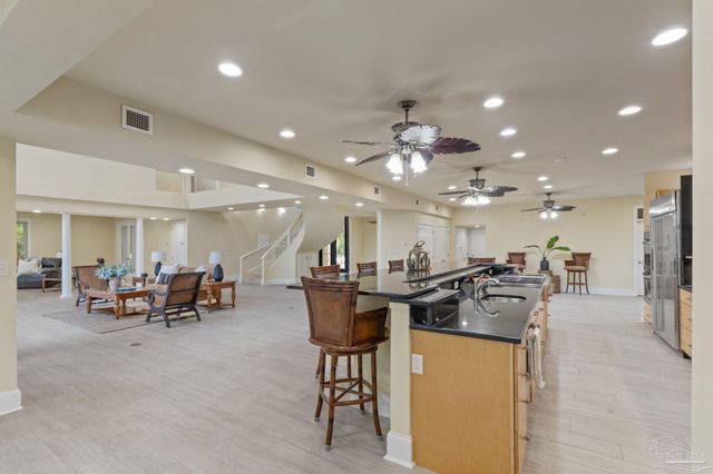 2319 Bayou Blvd, Pensacola, FL 32503