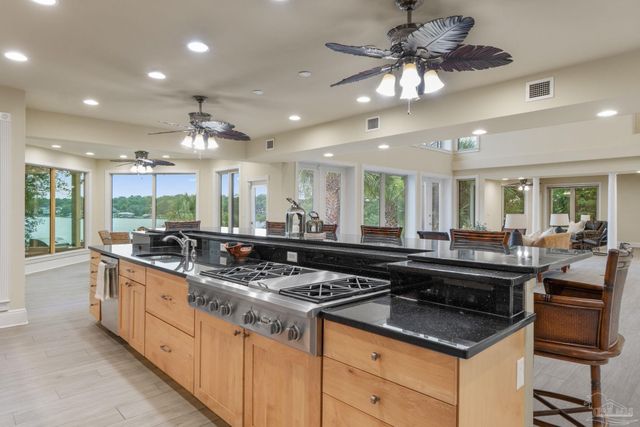 2319 Bayou Blvd, Pensacola, FL 32503