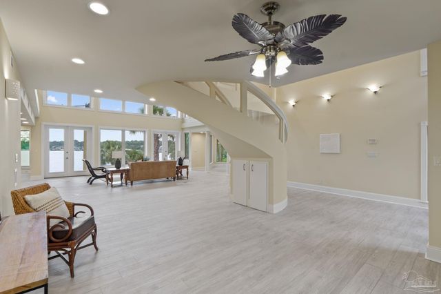 2319 Bayou Blvd, Pensacola, FL 32503