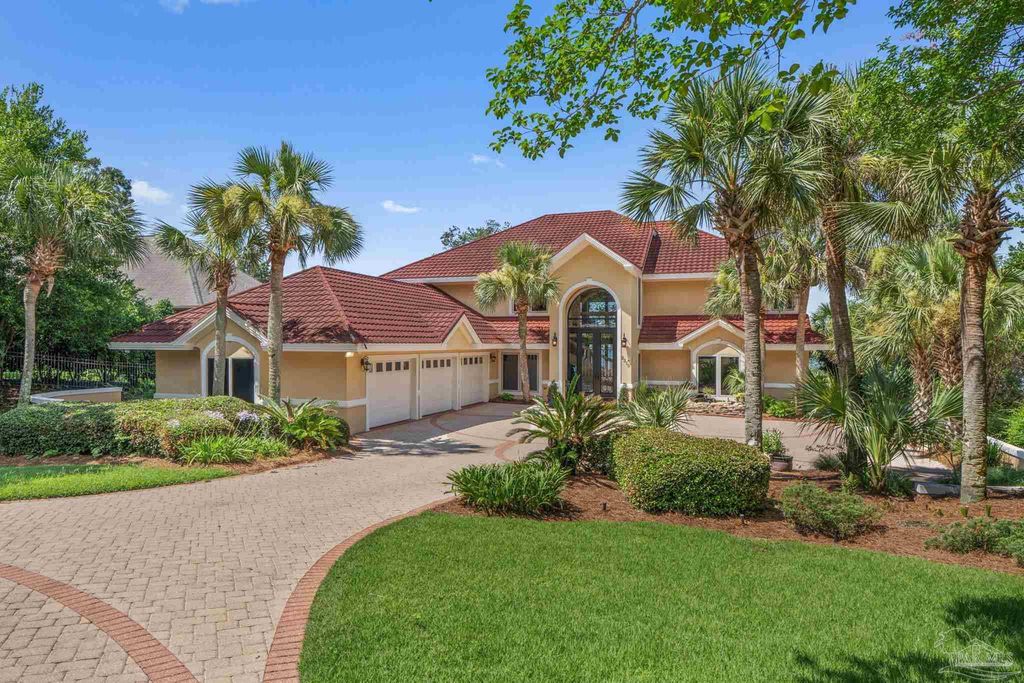 2319 Bayou Blvd, Pensacola, FL 32503