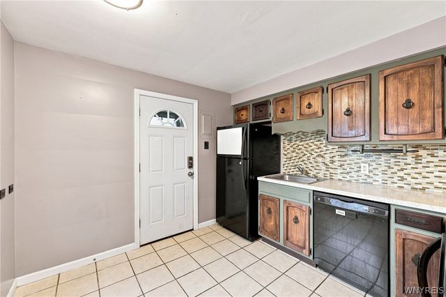 4643 Patricia Drive, Niagara Falls, NY 14305