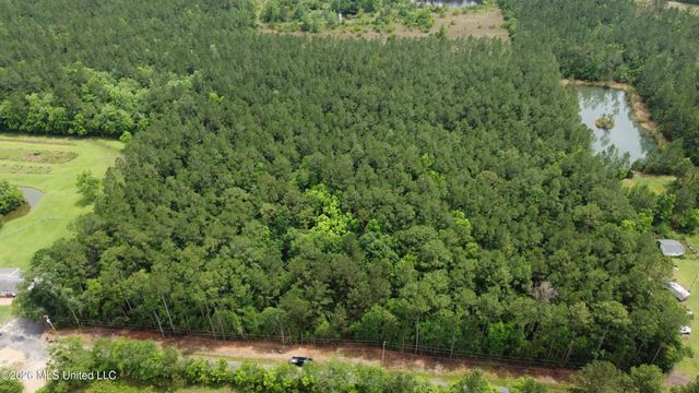 21205 S Fork Road, Saucier, MS 39574