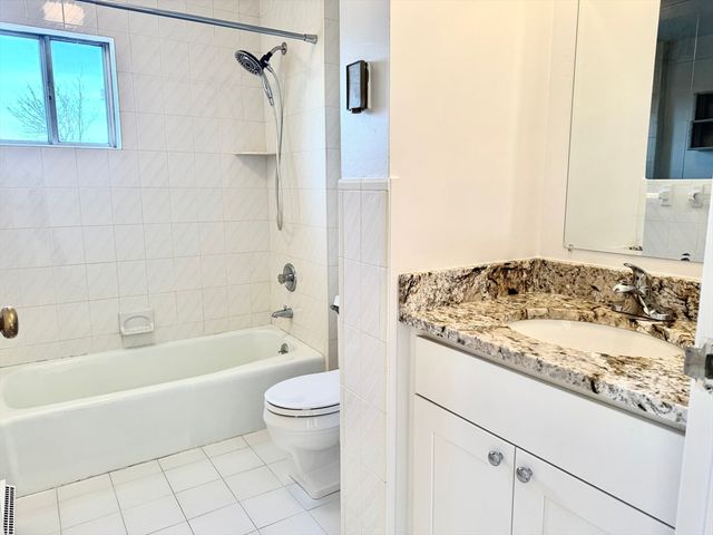 395 Revere Beach Pkwy 4A, Revere, MA 02151