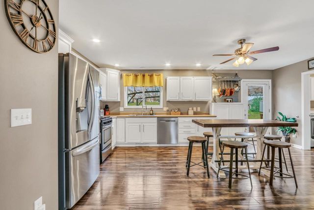 343 Homestead DRIVE, Twin Lakes, WI 53181
