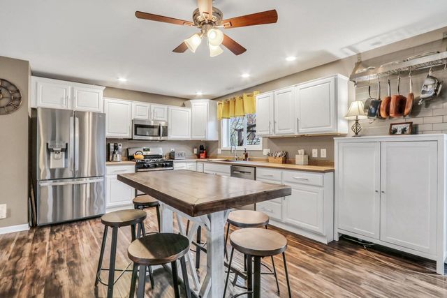 343 Homestead DRIVE, Twin Lakes, WI 53181
