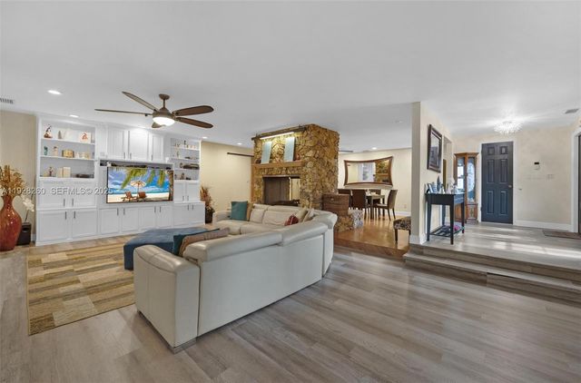 18645 SW 293rd Ter, Homestead, FL 33030