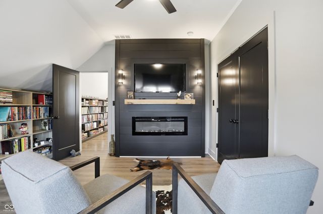 13120 Broad Street, Carmel, IN 46032