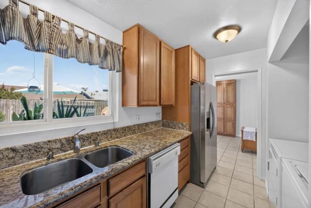 1536 Rolling Hills, Oceanside, CA 92056