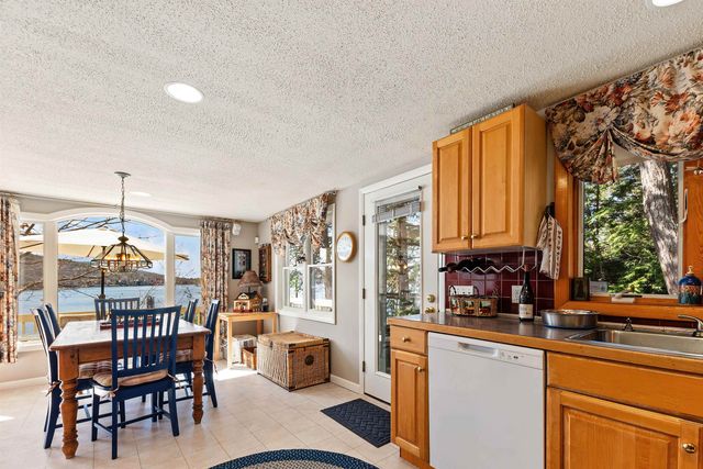 32 Highland Avenue, Newbury, NH 03255