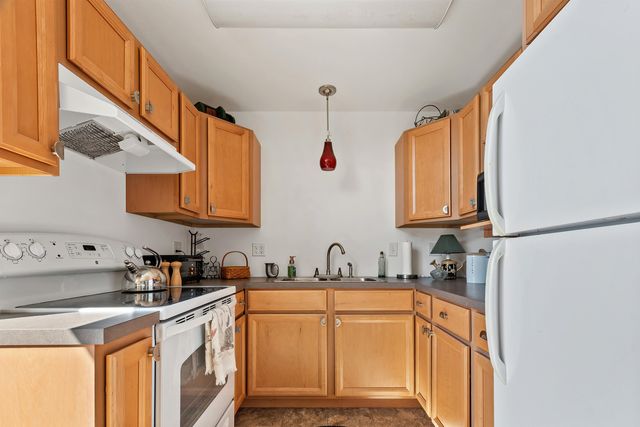32 Highland Avenue, Newbury, NH 03255
