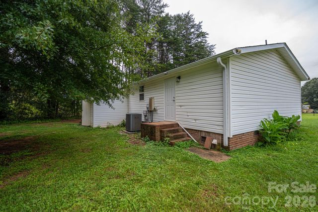 3515 Jeanette Drive, Iron Station, NC 28080