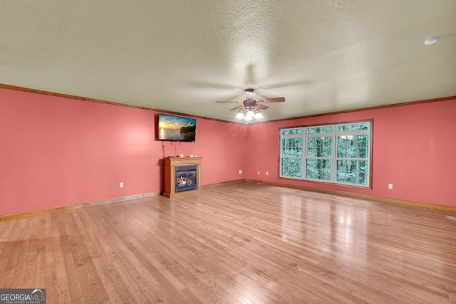 830 Carrie Craft Road, Bowersville, GA 30516