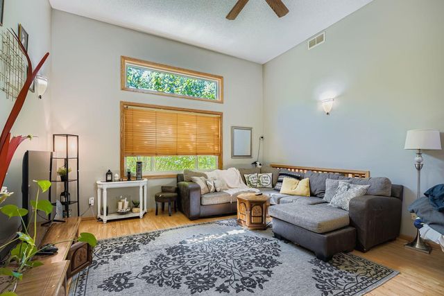 19055 Enchanted Way, Farmington, MN 55024