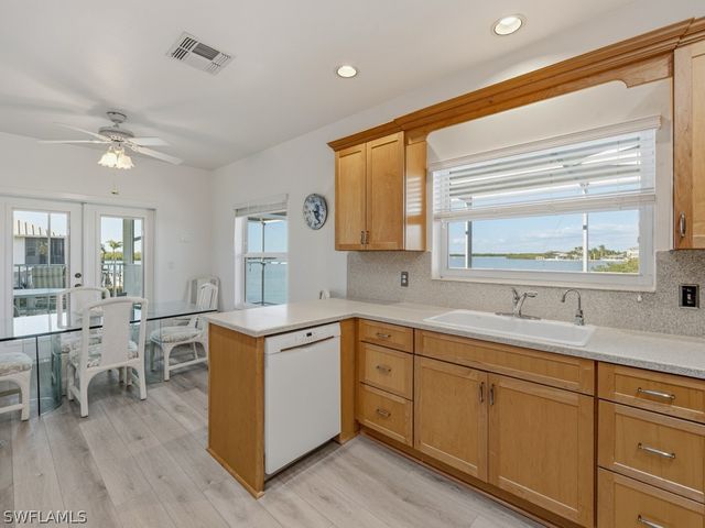 105 Pago Pago DR W, Naples, FL 34113