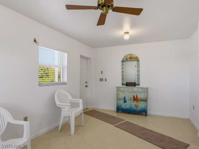 105 Pago Pago DR W, Naples, FL 34113