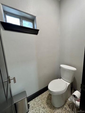 2417 E 28th Street, Mission, TX 78574