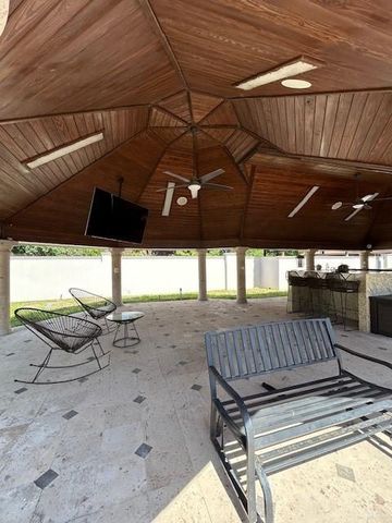 2417 E 28th Street, Mission, TX 78574