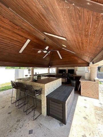 2417 E 28th Street, Mission, TX 78574