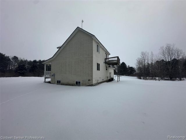 3419 Burnside Road, Otter Lake, MI 48464