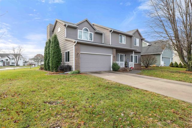 14000 Buena Vista Drive, Urbandale, IA 50323