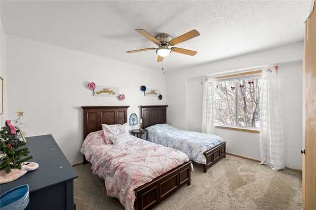 14000 Buena Vista Drive, Urbandale, IA 50323