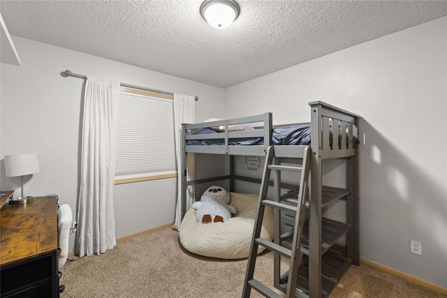 14000 Buena Vista Drive, Urbandale, IA 50323