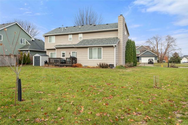 14000 Buena Vista Drive, Urbandale, IA 50323