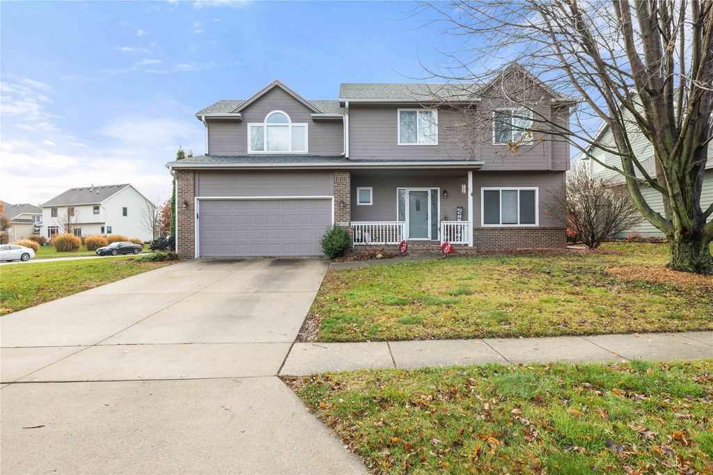 14000 Buena Vista Drive, Urbandale, IA 50323