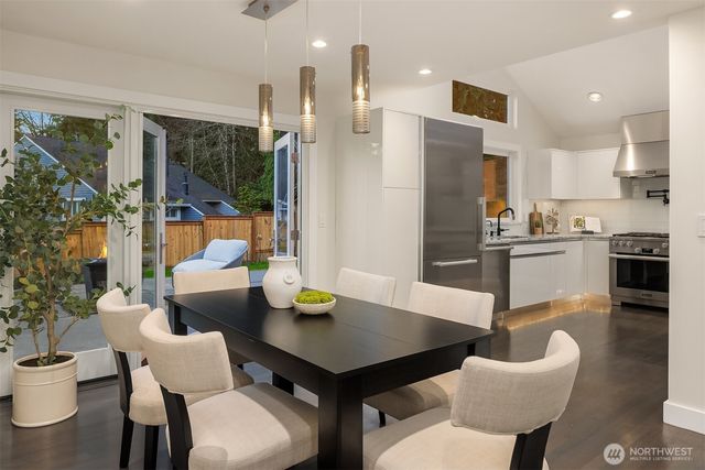 11715 NE 105th Lane, Kirkland, WA 98033