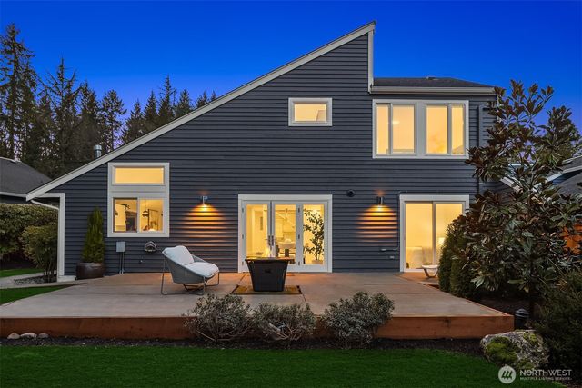 11715 NE 105th Lane, Kirkland, WA 98033