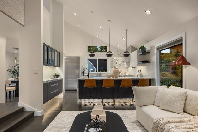 11715 NE 105th Lane, Kirkland, WA 98033