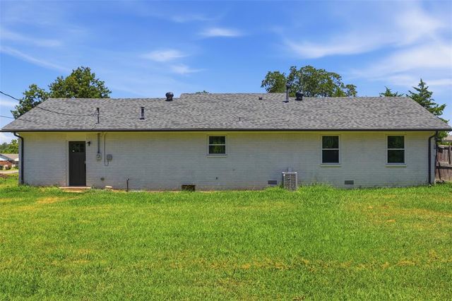 508 E Washington Street, Tecumseh, OK 74873