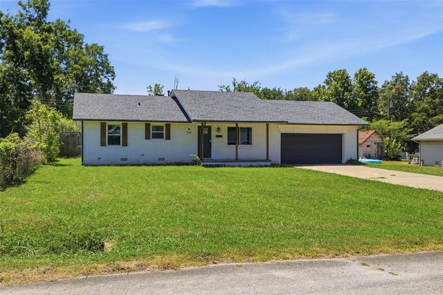 508 E Washington Street, Tecumseh, OK 74873