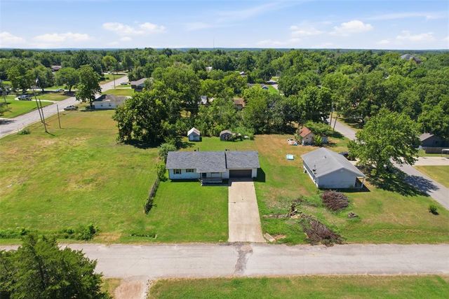 508 E Washington Street, Tecumseh, OK 74873