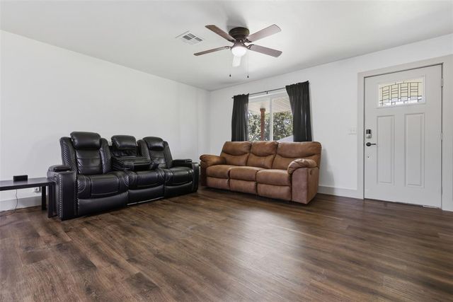 508 E Washington Street, Tecumseh, OK 74873