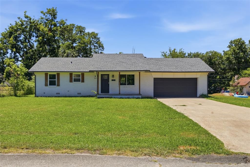508 E Washington Street, Tecumseh, OK 74873