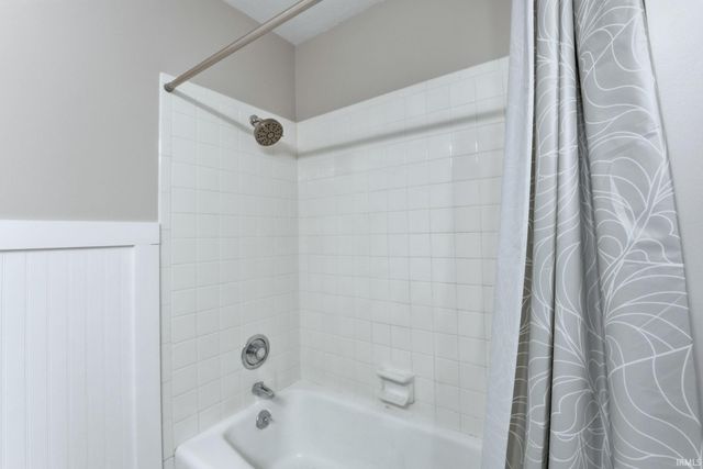 5321 Tall Timber Trail, Fort Wayne, IN 46804