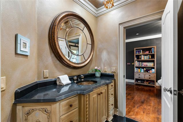 3122 E Township Street, Fayetteville, AR 72703