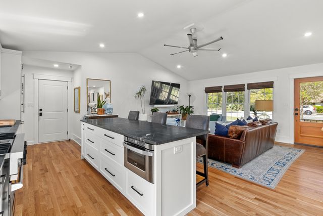 1089 Harbor View Road, Charleston, SC 29412