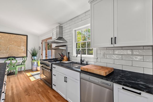 1089 Harbor View Road, Charleston, SC 29412