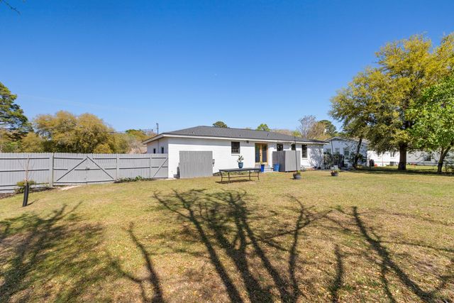 1089 Harbor View Road, Charleston, SC 29412