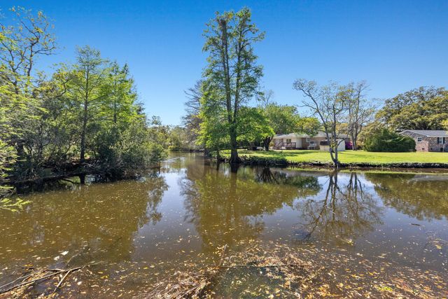 1089 Harbor View Road, Charleston, SC 29412