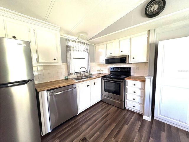 10526 E IRENE STREET, Inverness, FL 34450