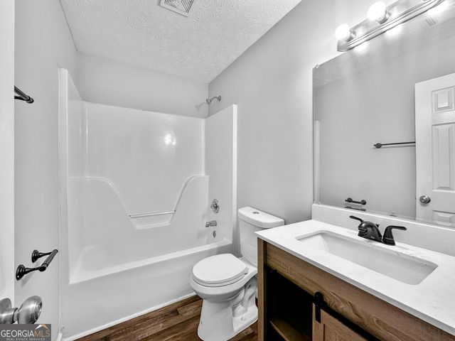 2822 Arbor Court SE, Conyers, GA 30013